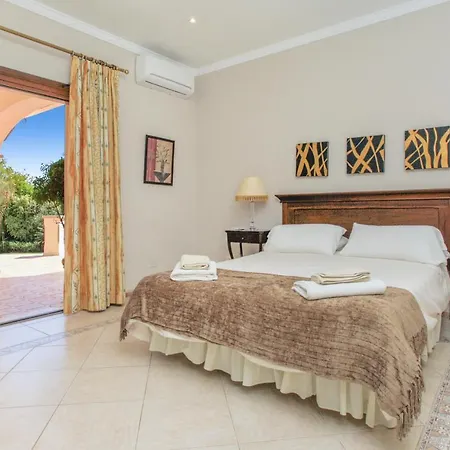 Large Immaculate Delightful Villa On 5000M2 With Private Pool, Golf Sea View *